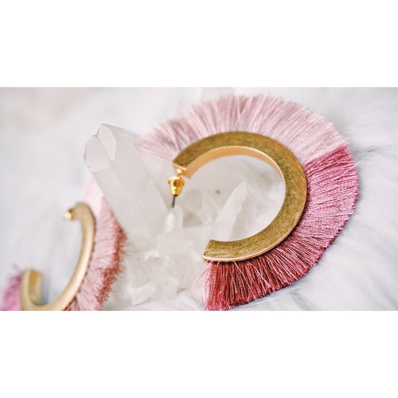 NEW! Pink Two Tone Hoop Tassel Earrings Gold - Picture 7 of 8